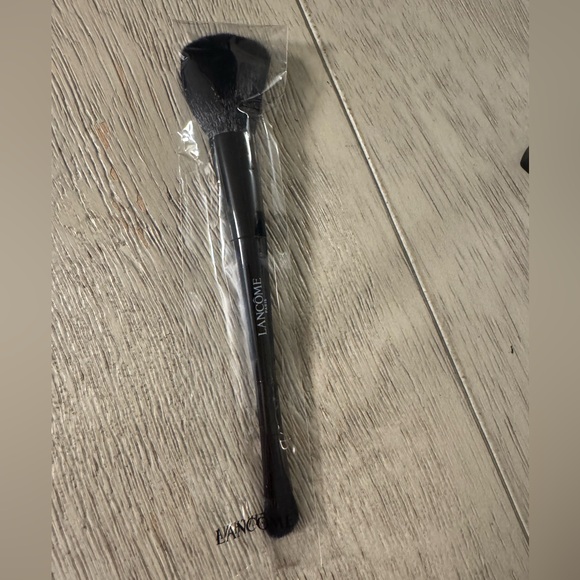 Lancôme Black Makeup Brush - Picture 1 of 1